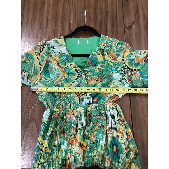Kindred Anthropologie chiffon long sleeve v neck pleated green geo print dress S - Picture 4 of 8